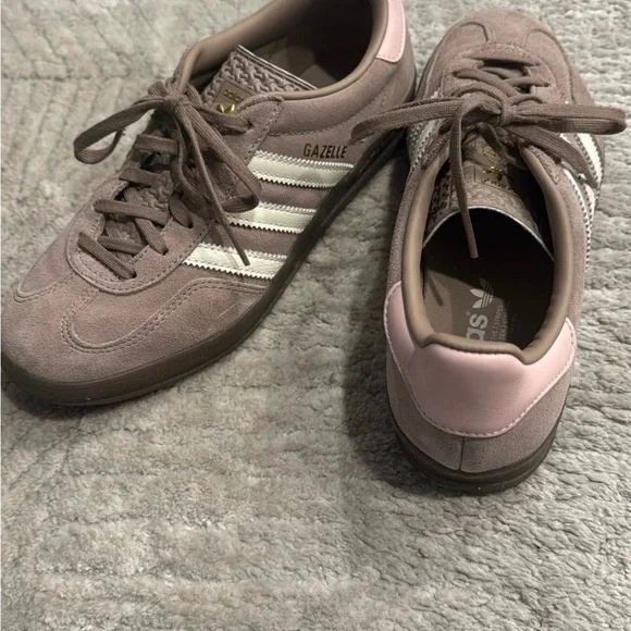Adidas Gazelle Taupe Sneakers with White and Pink Accents - Picture 3 of 3